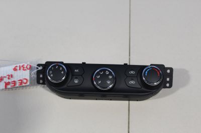 Блок управления климатической установкой для KIA Ceed 2012-2018