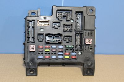 Блок предохранителей для Citroen C-Crosser 2008-2013