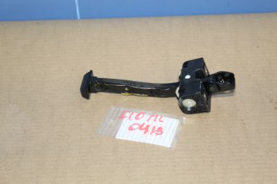 Ограничитель двери передней левой для BMW 5 F10 2009-2017