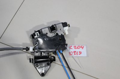 Замок двери задней левой для Mercedes C-klasse W204 2007-2015