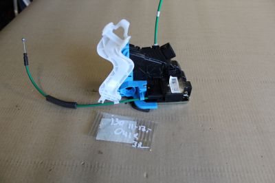 Замок двери задней правой для Hyundai i30 2012-2017