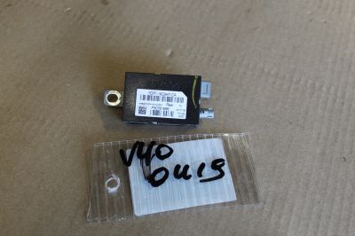 Антенный усилитель для Volvo V40 (V40 Cross Country) 2012-