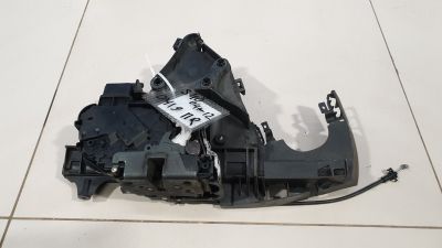 Замок двери передней правой для Volvo V40 (V40 Cross Country) 2012-