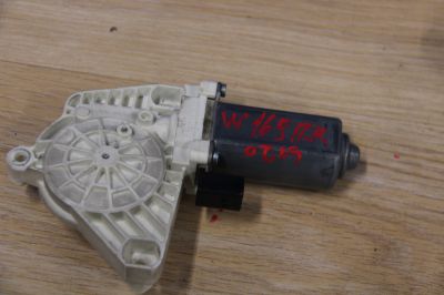 Моторчик стеклоподъёмника передний правый для Mercedes A-klasse W169 2004-2012