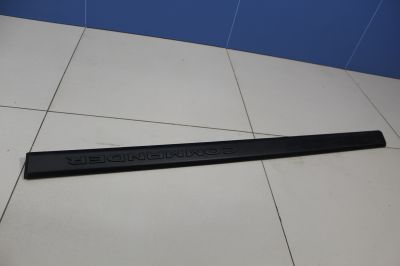 Молдинг двери правый передний для Jeep Commander XK 2006-2010