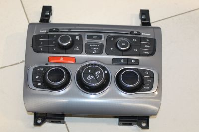Панель управления климатической установкой и магнитолой для Citroen C4 2010-