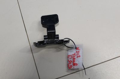 Петля двери багажника правая для Mercedes E-klasse W212 2009-2016