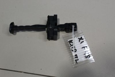 Ограничитель двери передней для BMW X1 F48 2015-2023
