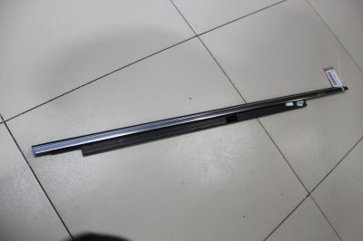 Молдинг стекла передней правой двери для Audi Q3 8U 2012-2018