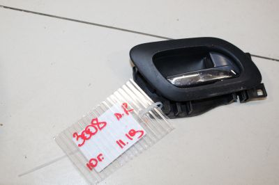 Ручка двери внутренняя правая для Peugeot 3008 2009-2016