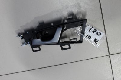 Ручка двери внутренняя левая для Hyundai i20 2015-2020