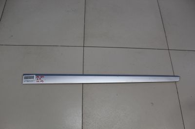 Молдинг двери правый передний для Mercedes M-klasse W164 ML 2005-2011