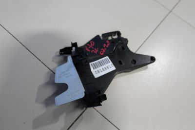 Кронштейн замка двери задний левый для Volvo V70 2007-2016