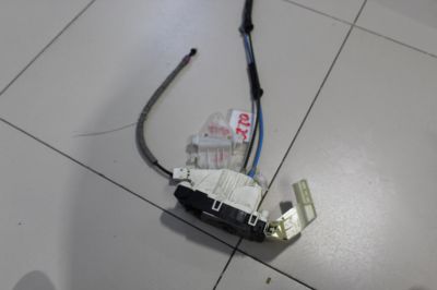 Замок двери задней левой для Mercedes E-klasse W212 2009-2016