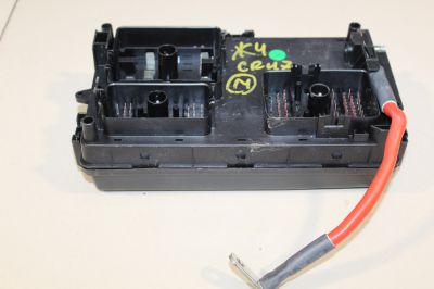 Блок предохранителей подкапотный для Chevrolet Cruze 2009-2016