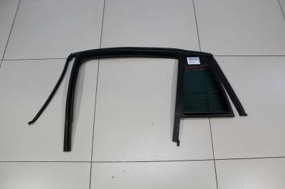 Стекло двери задней левой для Skoda Superb 3T 2008-2015