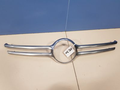 Молдинг решётки радиатора для Volkswagen Tiguan 2007-2016