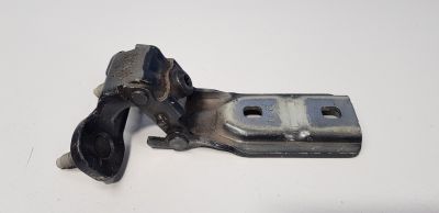 Петля двери багажника правая для BMW X1 F48 2015-2023