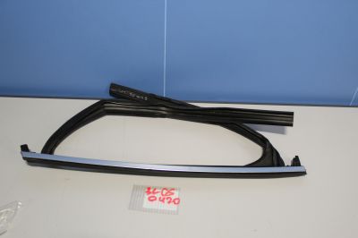Направляющая стекла задней левой двери для Audi Q5 FY 2017-