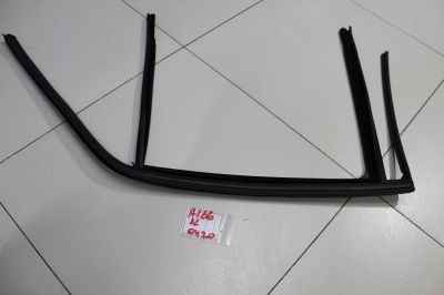 Уплотнитель стекла двери задний левый для Mercedes M-klasse W166 ML GLE 2011-2018