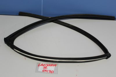 Направляющая стекла задней правой двери для Mitsubishi Lancer CX CY 2007-