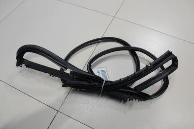 Уплотнитель двери передней для Audi A6 C6 2004-2011