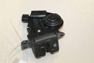 Замок багажника для Toyota Auris E15 2006-2012