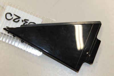 Накладка задней левой двери для Audi Q3 8U 2012-2018