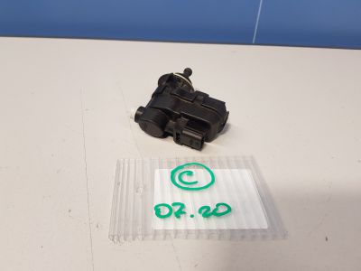 Моторчик корректора фары для Toyota Yaris 2011-2017