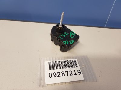 Моторчик корректора фары для Nissan X-Trail T32 2014-