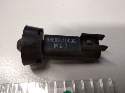 Выключатель концевой для KIA Sorento 2009-2021