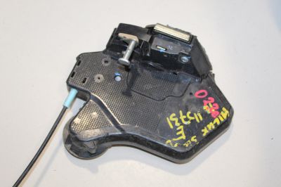 Замок двери задней правой для Toyota Hilux 2005-2015