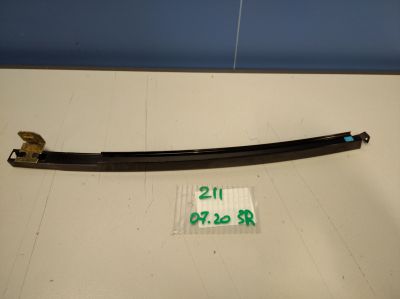 Направляющая стекла задней правой двери для Mercedes E-klasse W211 2002-2009