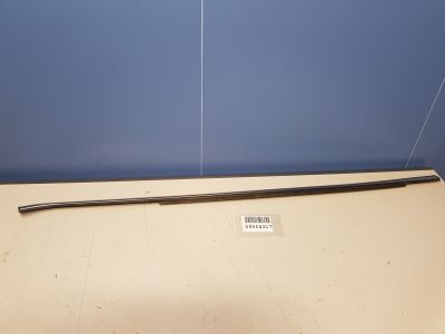 Молдинг стекла передней правой двери для Citroen C3 2009-2016