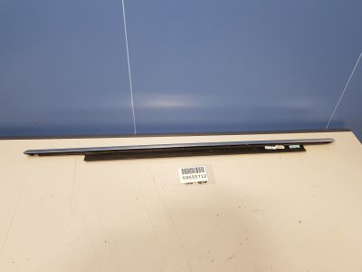 Молдинг стекла задней правой двери для Audi Q3 8U 2012-2018