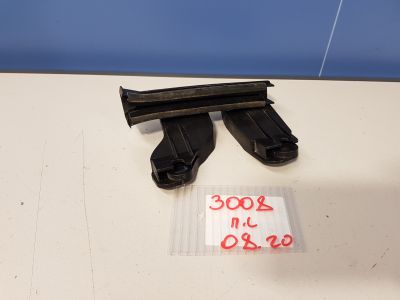 Направляющая стекла передней левой двери для Peugeot 3008 2009-2016