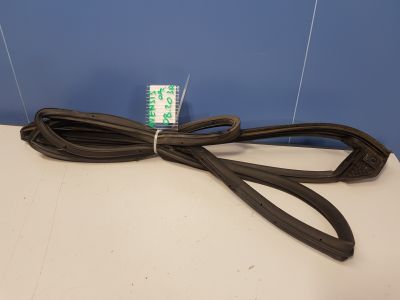 Уплотнитель двери задней правой для Toyota Avensis T27 2008-2018