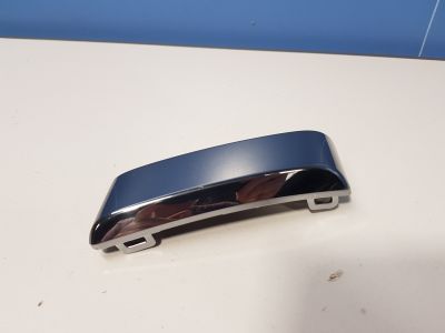 Молдинг решётки радиатора для Suzuki Vitara 2015-