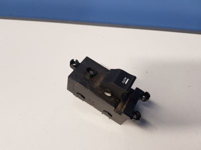 Кнопка стеклоподъемника для Hyundai i40 2011-2019