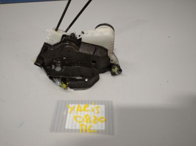 Замок двери передней левой для Toyota Yaris 2011-2017