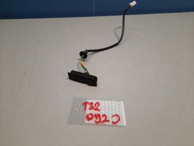 Кнопка открывания багажника для Nissan X-Trail T32 2014-