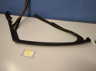 Направляющая стекла задней левой двери для Audi A6 S6 C7 2011-2018