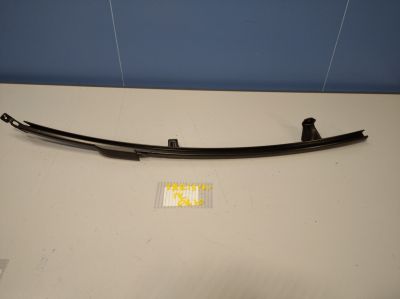 Направляющая стекла передней левой двери для Toyota Yaris 2011-2017