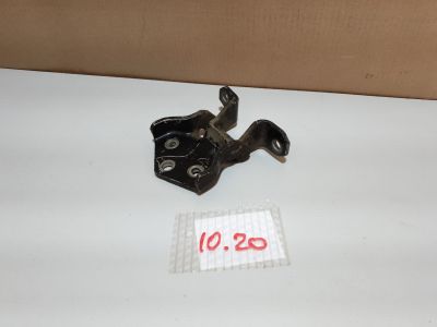 Петля двери багажника верхняя для Mitsubishi Pajero V8 V9 2006-