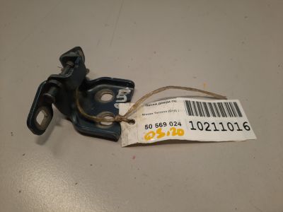 Петля двери для Nissan Terrano D10 2014-