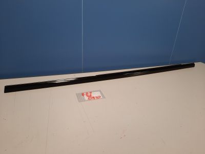 Молдинг стекла задней правой двери для Land Rover Range Rover 2012-