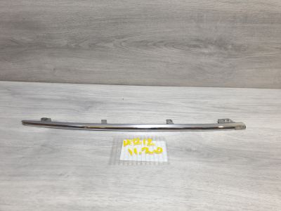 Молдинг решётки радиатора для Mercedes E-klasse W212 2009-2016