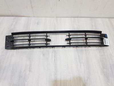 Решётка в бампер центральная для Skoda Fabia 6V 2015-