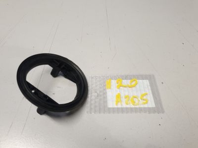 Уплотнитель эмблемы крышки багажника для Mercedes C-klasse W205 2014-