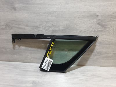 Стекло двери передней правой для Peugeot 3008 2009-2016